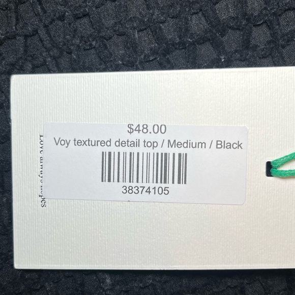 Chic Black Textured Women's Sweatshirt - Picture 3 of 4